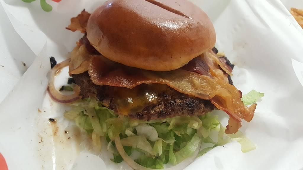 Chilis Grill & Bar | meal takeaway | 2794 E Fowler Ave, Tampa, FL 33612, USA | 8139721134 OR +1 813-972-1134