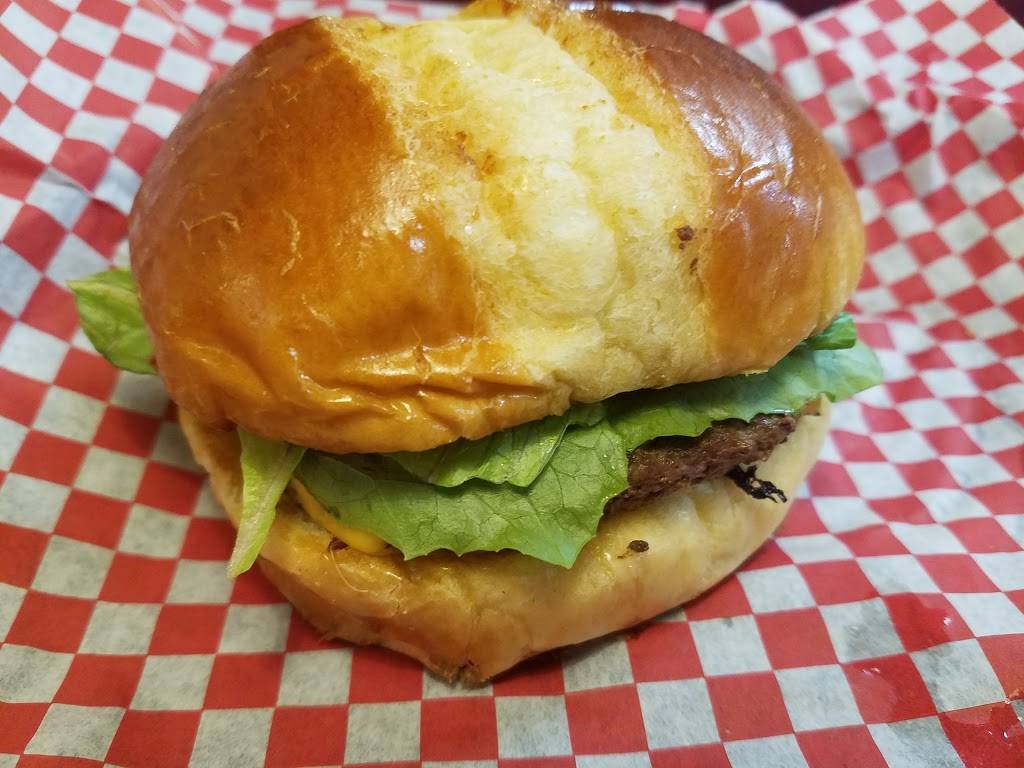 The Iron Mule | restaurant | 1308 MO-21, Ironton, MO 63650, USA | 5735461234 OR +1 573-546-1234