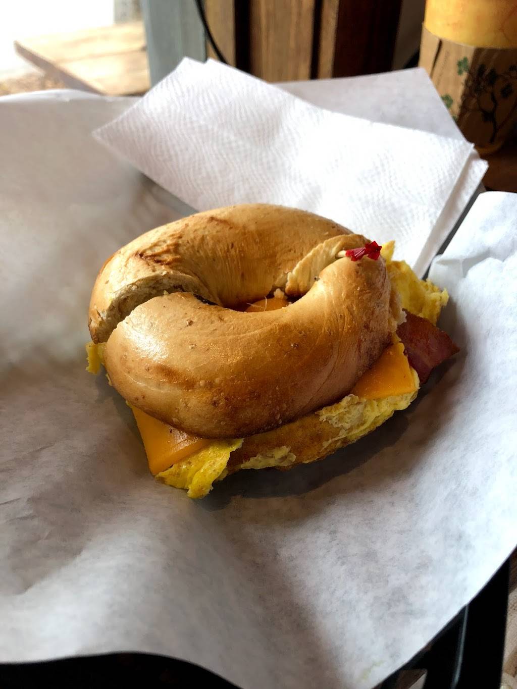 Sams Bagels | bakery | 2905 Main St, Santa Monica, CA 90405, USA | 3103926373 OR +1 310-392-6373