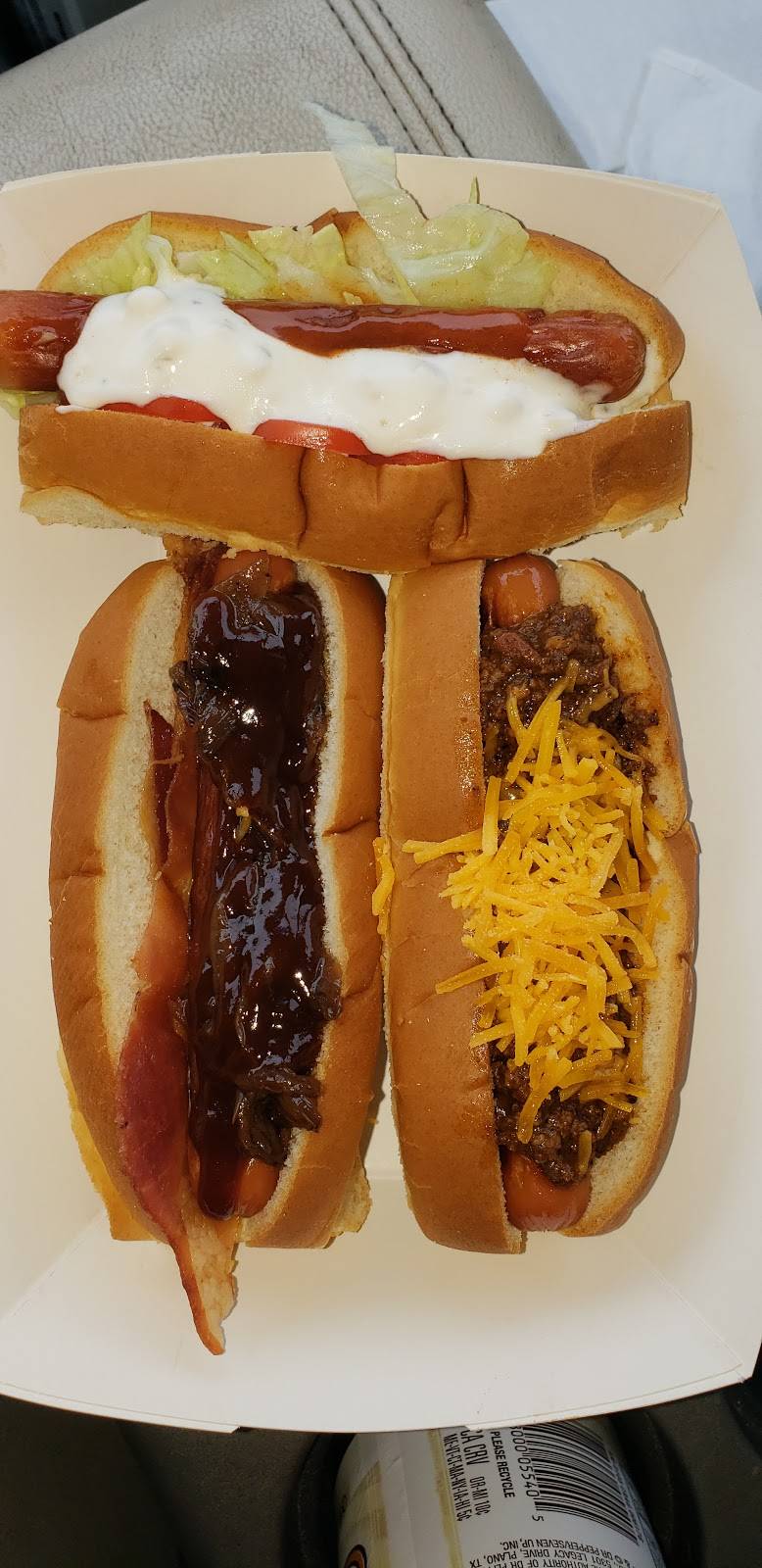 Village Hotdog | restaurant | 376 Main St, Sturbridge, MA 01566, USA | 7742399998 OR +1 774-239-9998