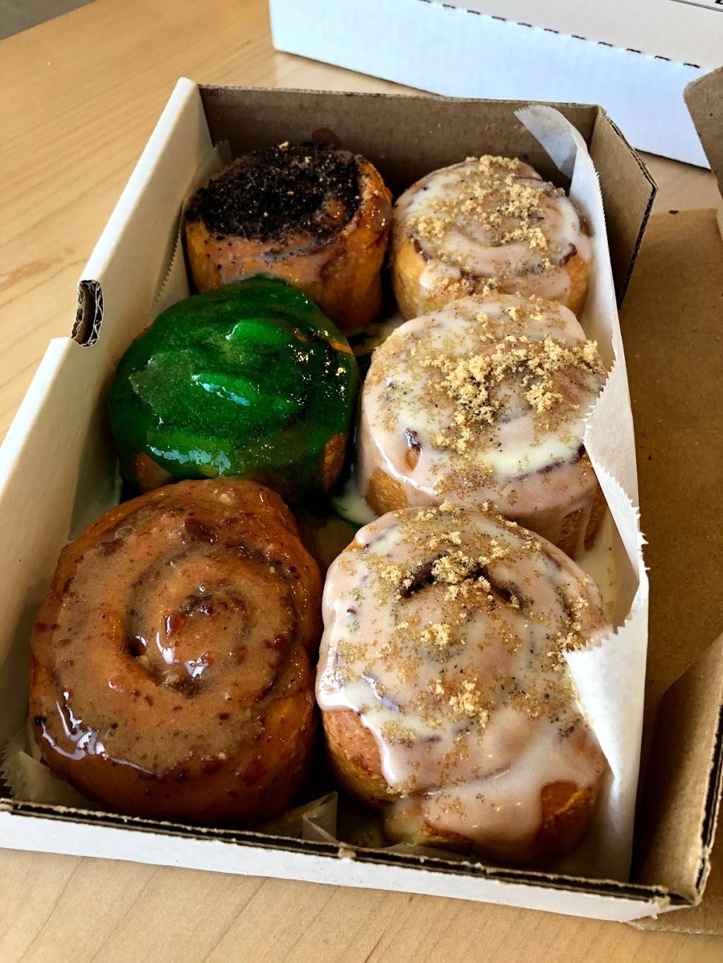 Slim & Huskys Pizza Beeria | meal takeaway | 5270 Hickory Hollow Pkwy, Antioch, TN 37013, USA | 6158914760 OR +1 615-891-4760