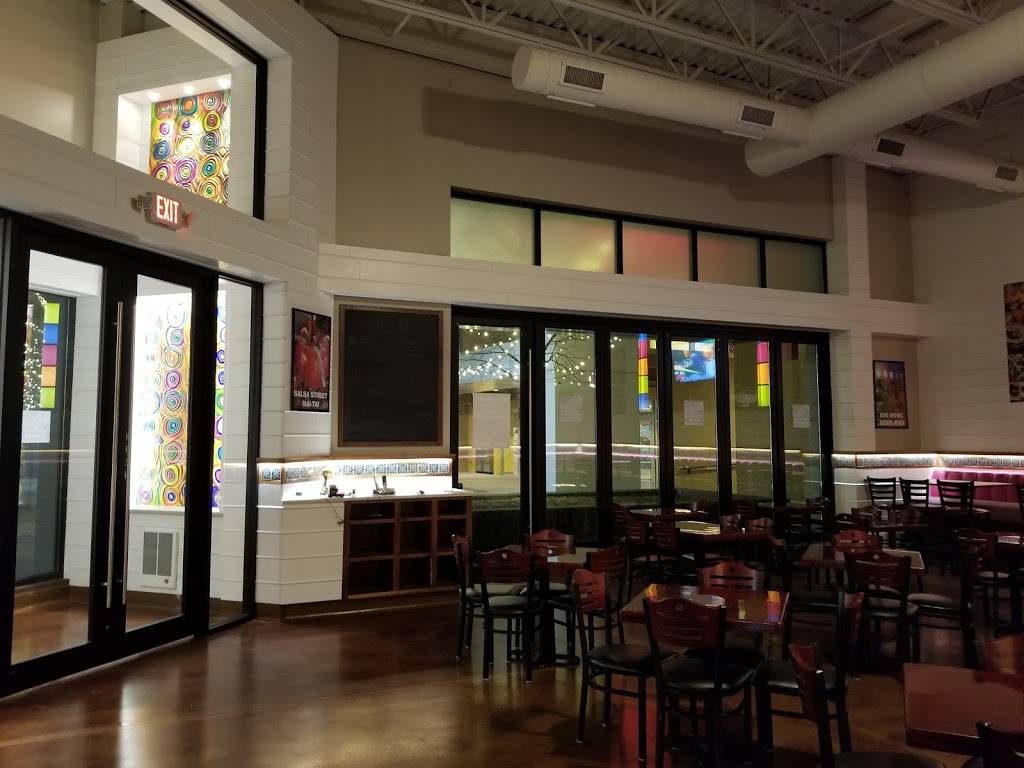 Salsa Street Randhurst Mall | restaurant | 211 Randhurst Village Dr, Mt Prospect, IL 60056, USA | 8477491801 OR +1 847-749-1801