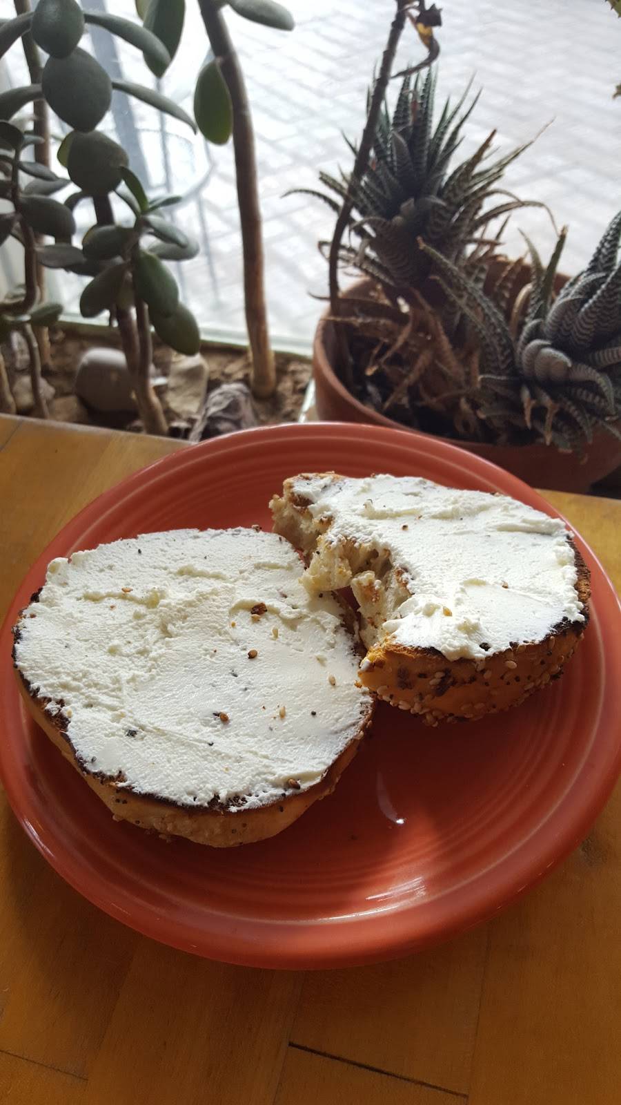 FullBrooks Cafe | cafe | 6 Public Square, Nelsonville, OH 45764, USA | 7407533391 OR +1 740-753-3391