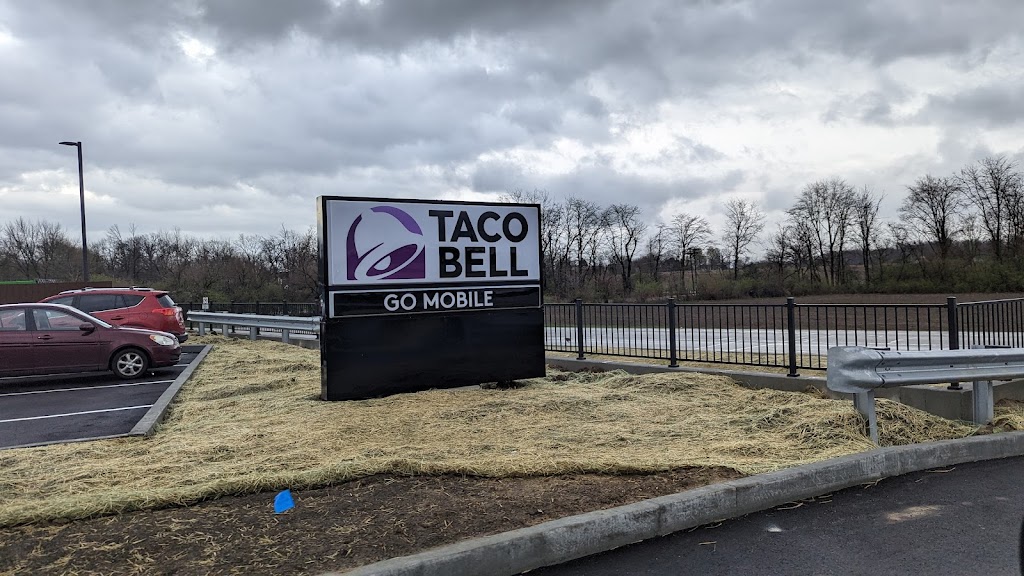 Taco Bell | restaurant | 5974 W John L Modglin Dr, Greenfield, IN 46140, USA | 4632680057 OR +1 463-268-0057