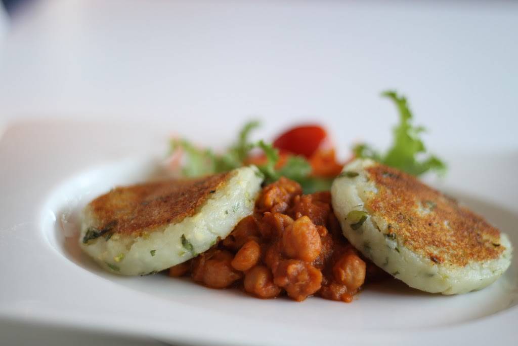 Indique Heights Catering | restaurant | 8621 Ziggy Ln, Gaithersburg, MD 20877, USA | 3019771500 OR +1 301-977-1500