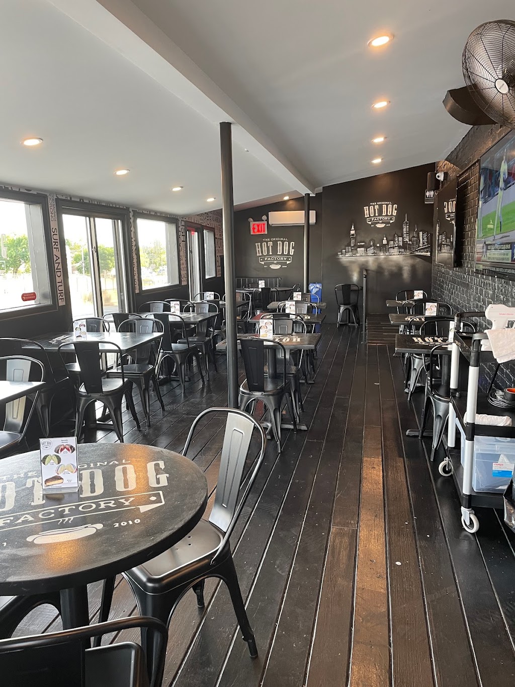 The Original Hot Dog Factory | restaurant | 3398 E Tremont Ave, Bronx, NY 10461, USA | 7184508995 OR +1 718-450-8995