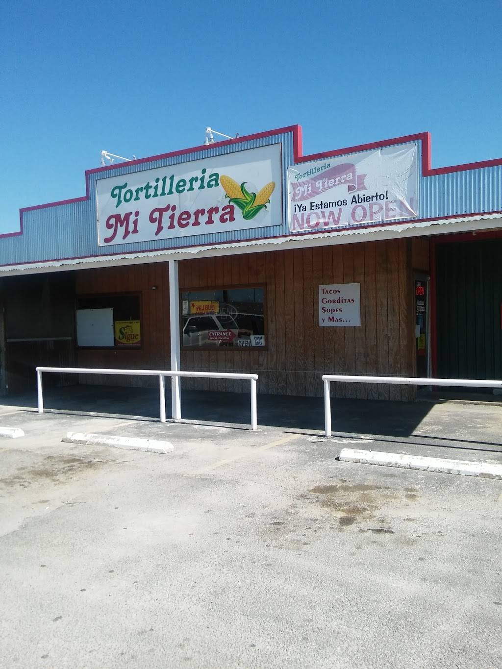 Mi Tierra | restaurant | 927 N Patrick St, Dublin, TX 76446, USA | 2544454015 OR +1 254-445-4015