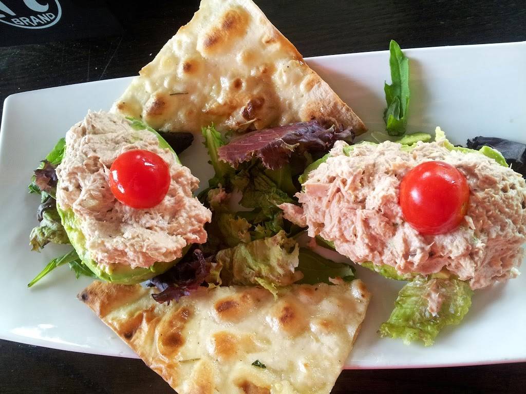 Dough Pizzeria & Bar | meal delivery | 8947 Sunset Blvd, West Hollywood, CA 90069, USA | 3102757770 OR +1 310-275-7770