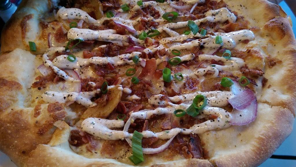 Deweys Pizza | meal takeaway | 7933 Beechmont Ave, Cincinnati, OH 45255, USA | 5133880300 OR +1 513-388-0300