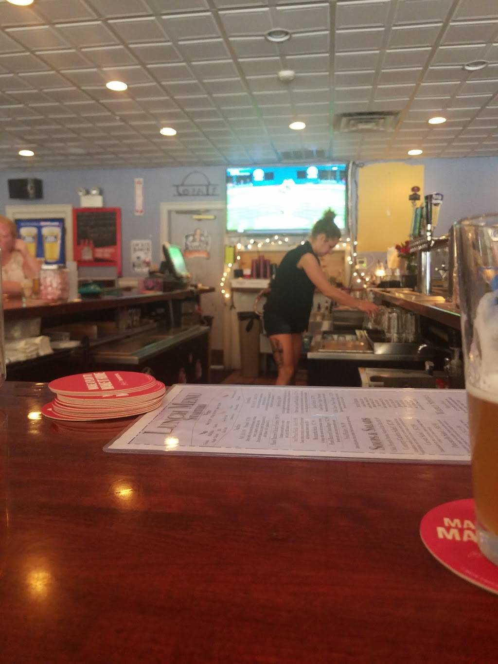 Locals Restaurant & Pub | restaurant | 215 Lafayette Rd, North Hampton, NH 03862, USA | 6033792729 OR +1 603-379-2729