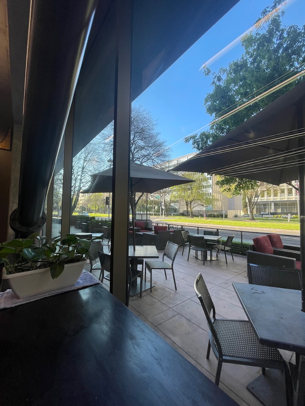 Old Soul Co. Capitol Mall | cafe | 555 Capitol Mall, Sacramento, CA 95814, USA | 9168901555 OR +1 916-890-1555