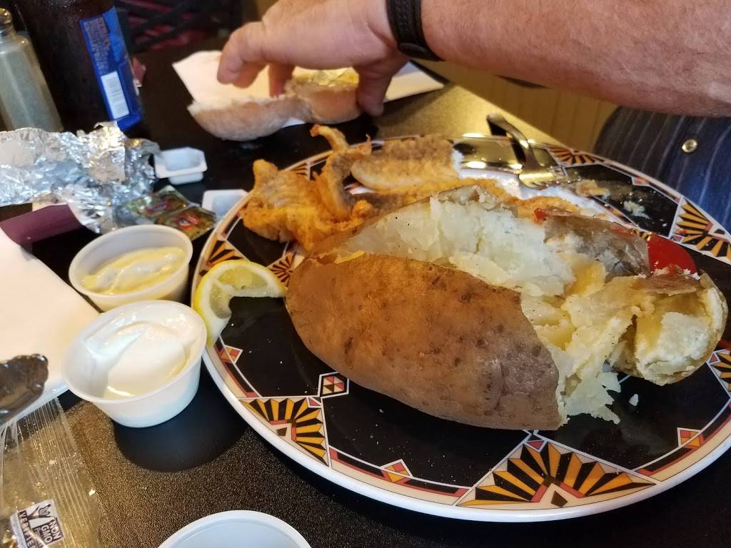 Kristis Pour House | restaurant | 211 E Main St, Hart, MI 49420, USA | 2318732378 OR +1 231-873-2378