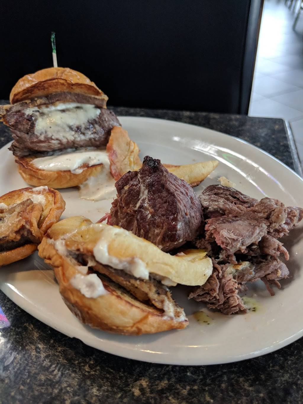 Kilroys | restaurant | 831 Broad Ripple Ave, Indianapolis, IN 46220, USA | 3172577849 OR +1 317-257-7849