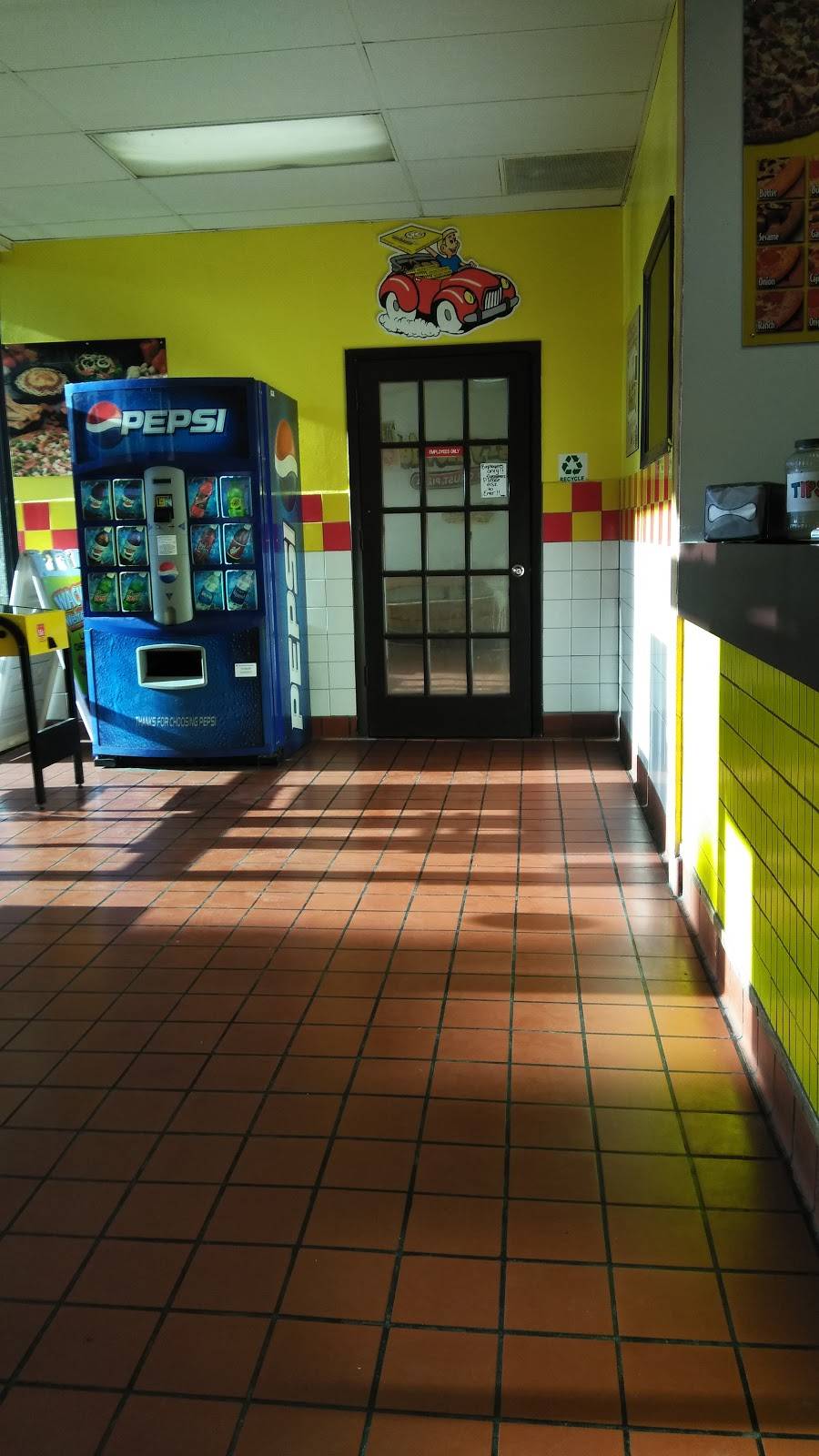 Hungry Howies Pizza | meal delivery | 8257 Normandy Blvd #8, Jacksonville, FL 32221, USA | 9047815656 OR +1 904-781-5656