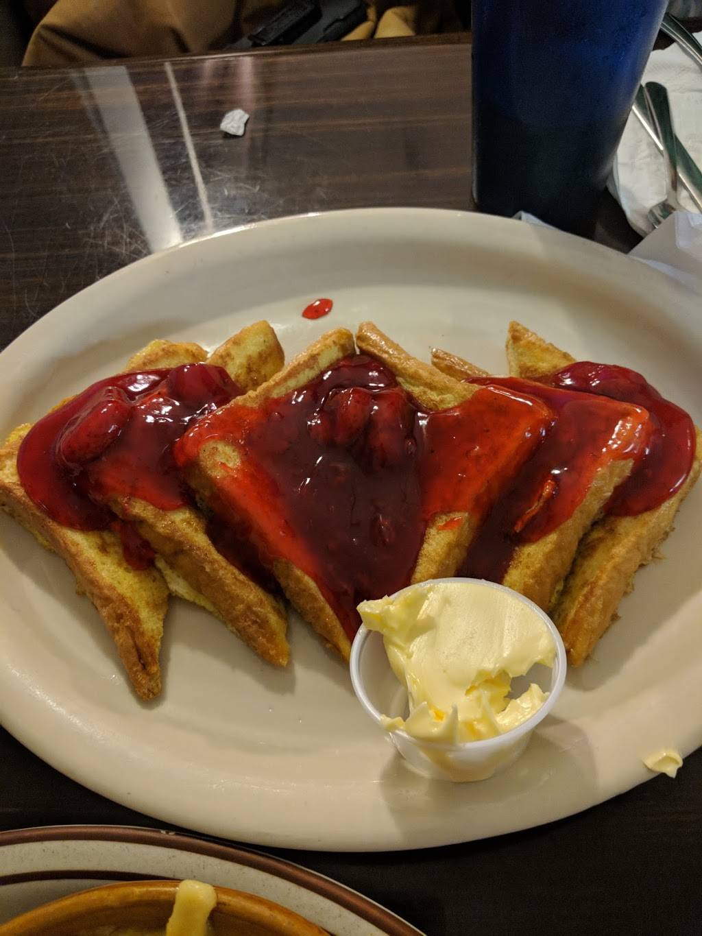 Tres Cafe | restaurant | 1135 Lincoln St, Galesburg, IL 61401, USA | 3092974645 OR +1 309-297-4645