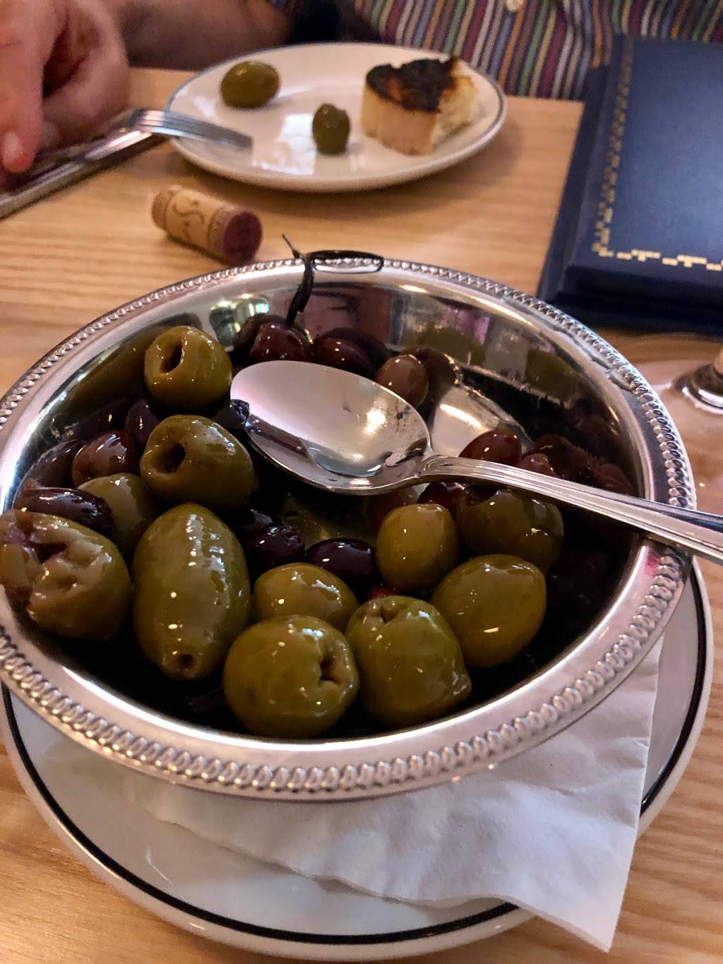 Bar Corallini | restaurant | 2004 Atwood Ave, Madison, WI 53704, USA | 6087091316 OR +1 608-709-1316