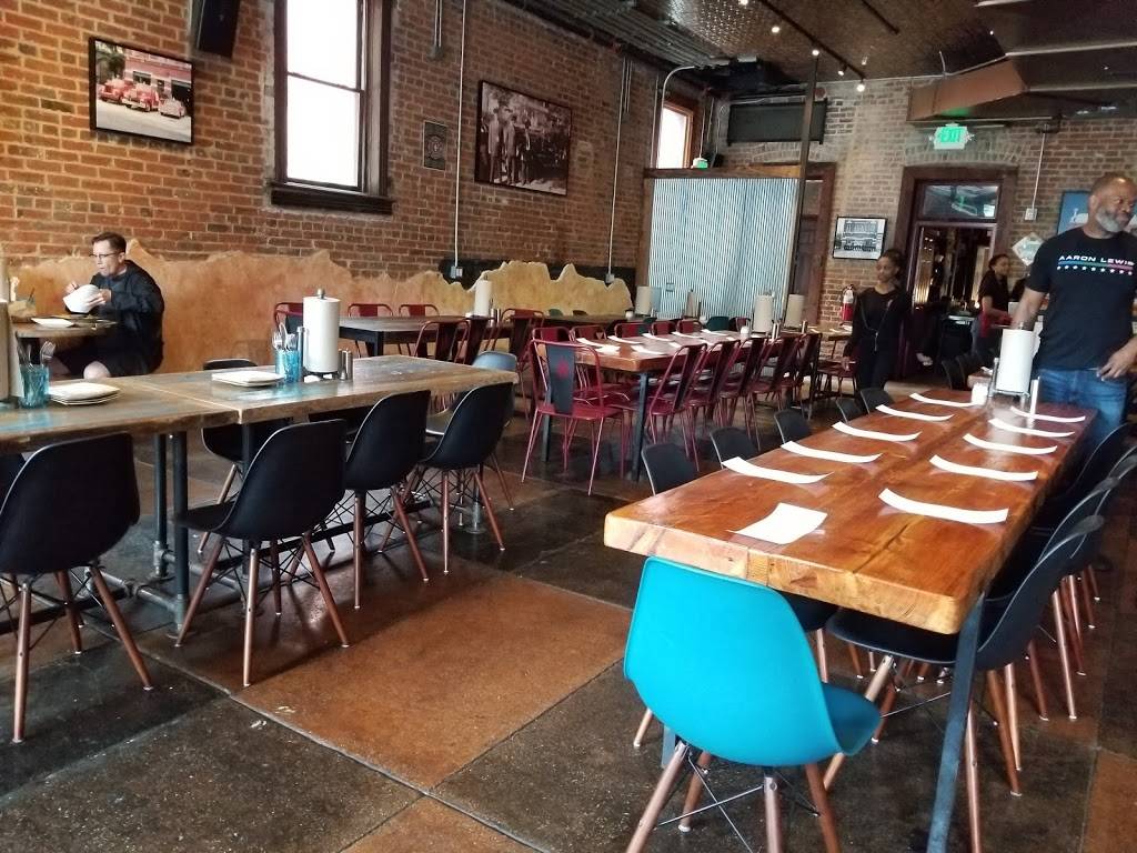 Engine Company 12 | restaurant | 1626 North Capitol St NW, Washington, DC 20002, USA | 2022999128 OR +1 202-299-9128