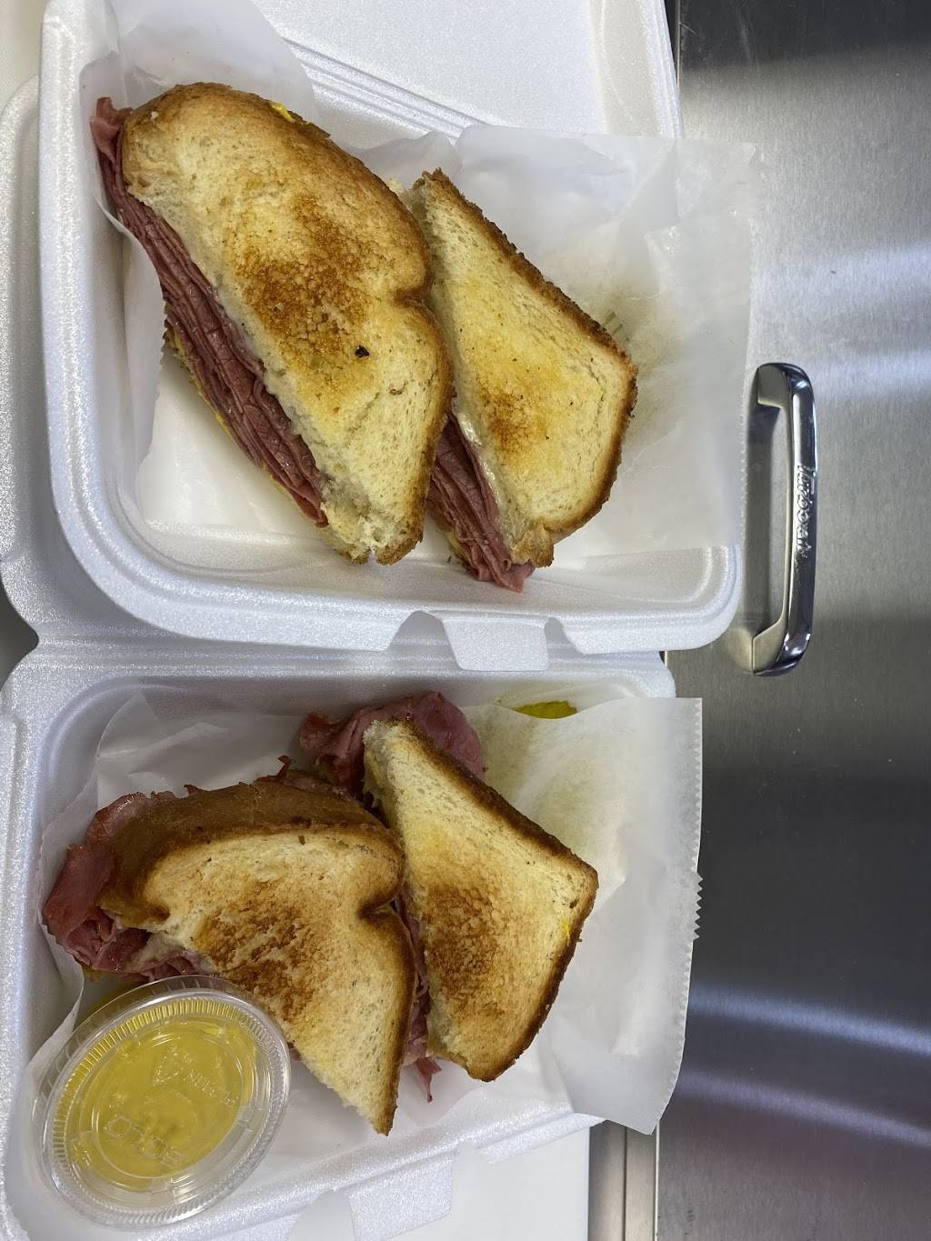 Michigan Coney | restaurant | 4407 Fort St, Trenton, MI 48183, USA | 7343627177 OR +1 734-362-7177