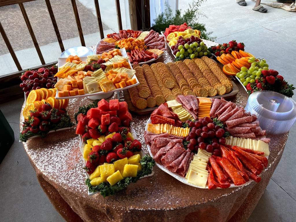 L&W Catering | restaurant | 1513 Edgefield St, Greenwood, SC 29646, USA | 8642292423 OR +1 864-229-2423