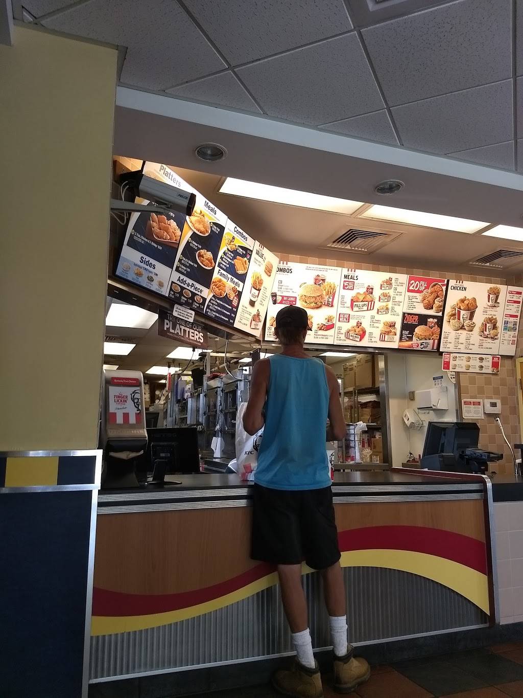 Long John Silvers | restaurant | 3220 S Martin Luther King Jr Blvd, Lansing, MI 48910, USA | 5173932200 OR +1 517-393-2200