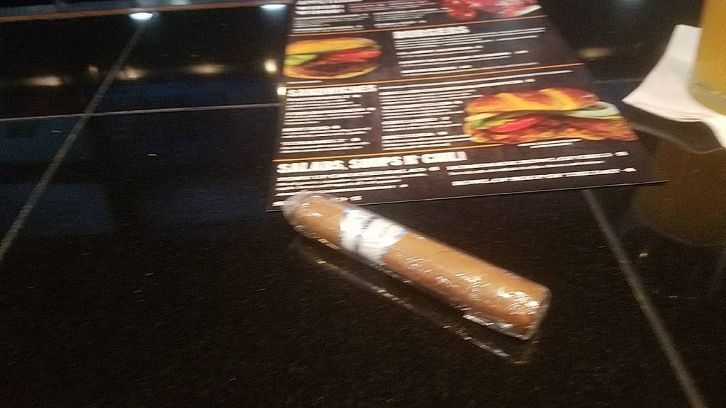 Club Hawthorne Oakbrook Terrace | restaurant | 17W648 22nd St, Oakbrook Terrace, IL 60181, USA | 6306278238 OR +1 630-627-8238