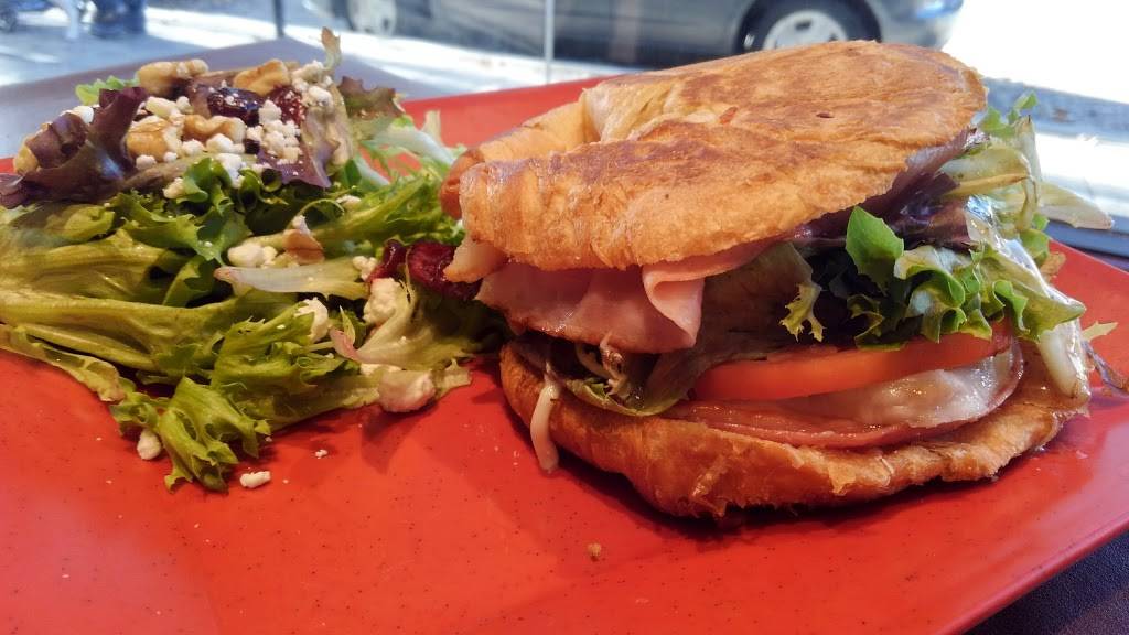 Aroma Cafe | cafe | 118 N Neil St, Champaign, IL 61820, USA | 2173563200 OR +1 217-356-3200