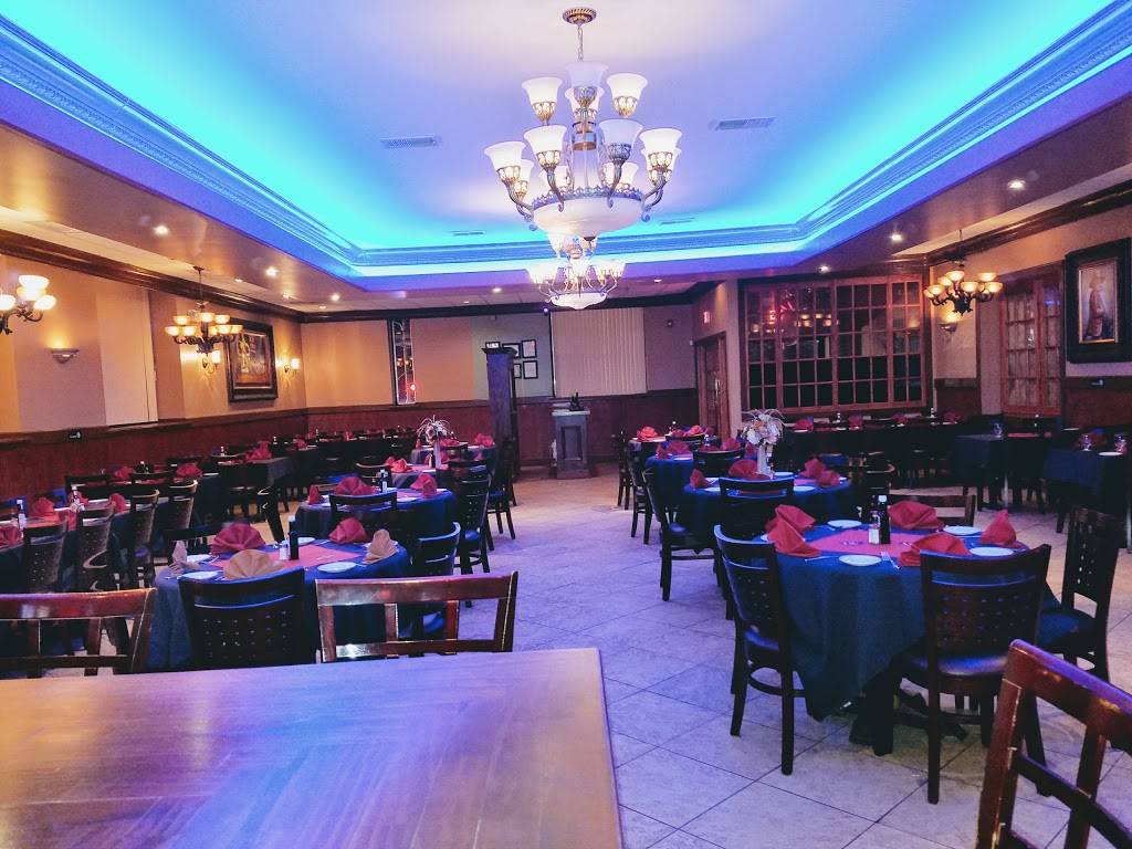 Red Wine Restaurant & Steak House | restaurant | 701 Adams Ave, Philadelphia, PA 19124, USA | 2675382775 OR +1 267-538-2775