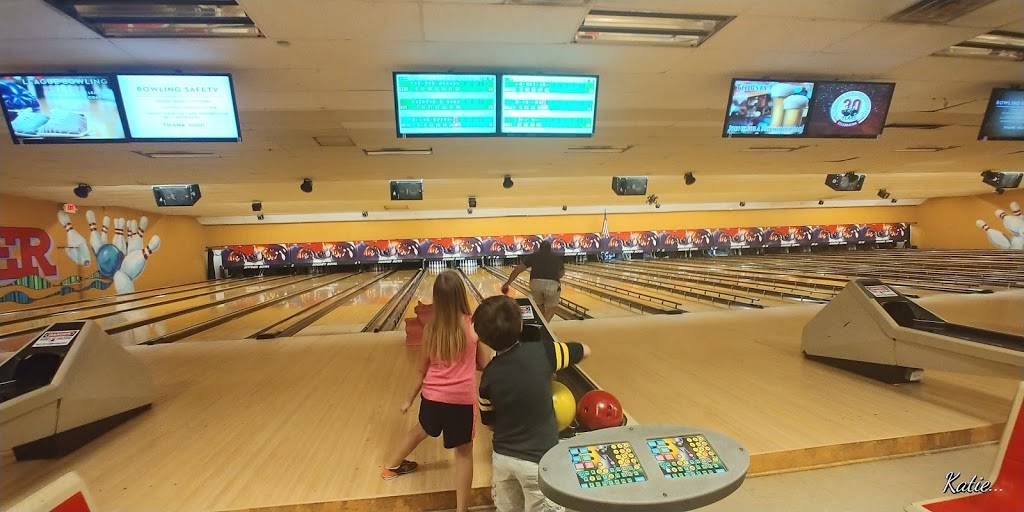 Sooner Bowling Center | restaurant | 550 24th Ave NW, Norman, OK 73069, USA | 4053603634 OR +1 405-360-3634