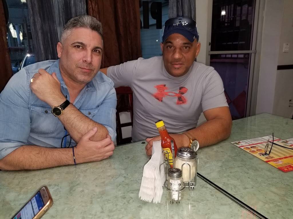 Mamas Pizza | restaurant | 5679 W Flagler St, Coral Gables, FL 33134, USA | 3052691555 OR +1 305-269-1555