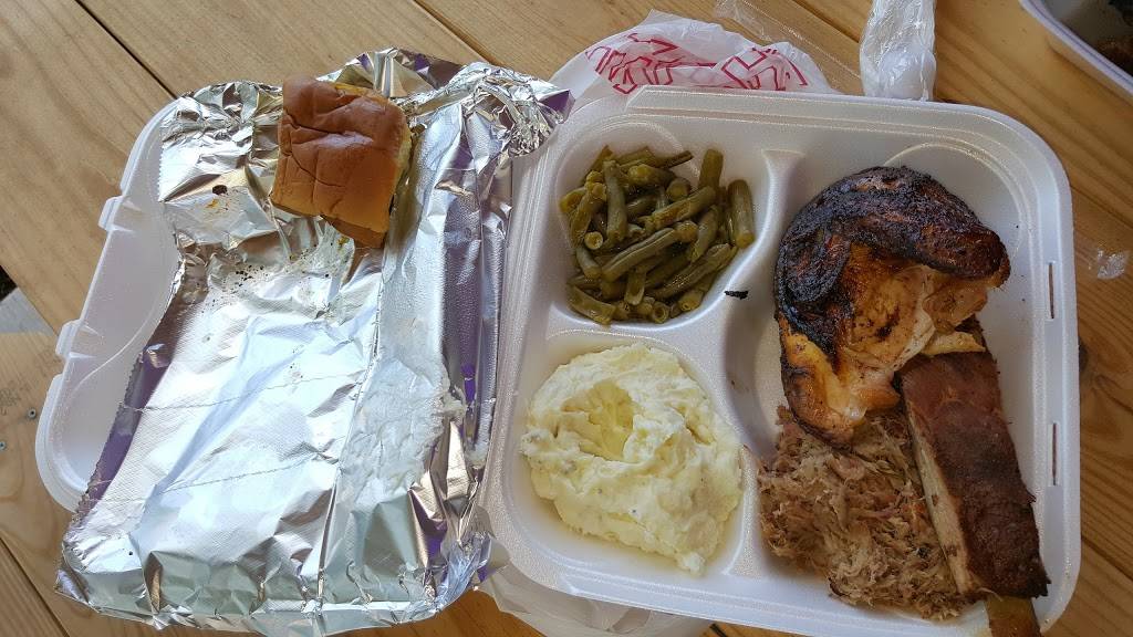 Barnyard BBQ | restaurant | 1030 Old Bell Lake Rd, Douglas, GA 31533, USA | 9122601245 OR +1 912-260-1245