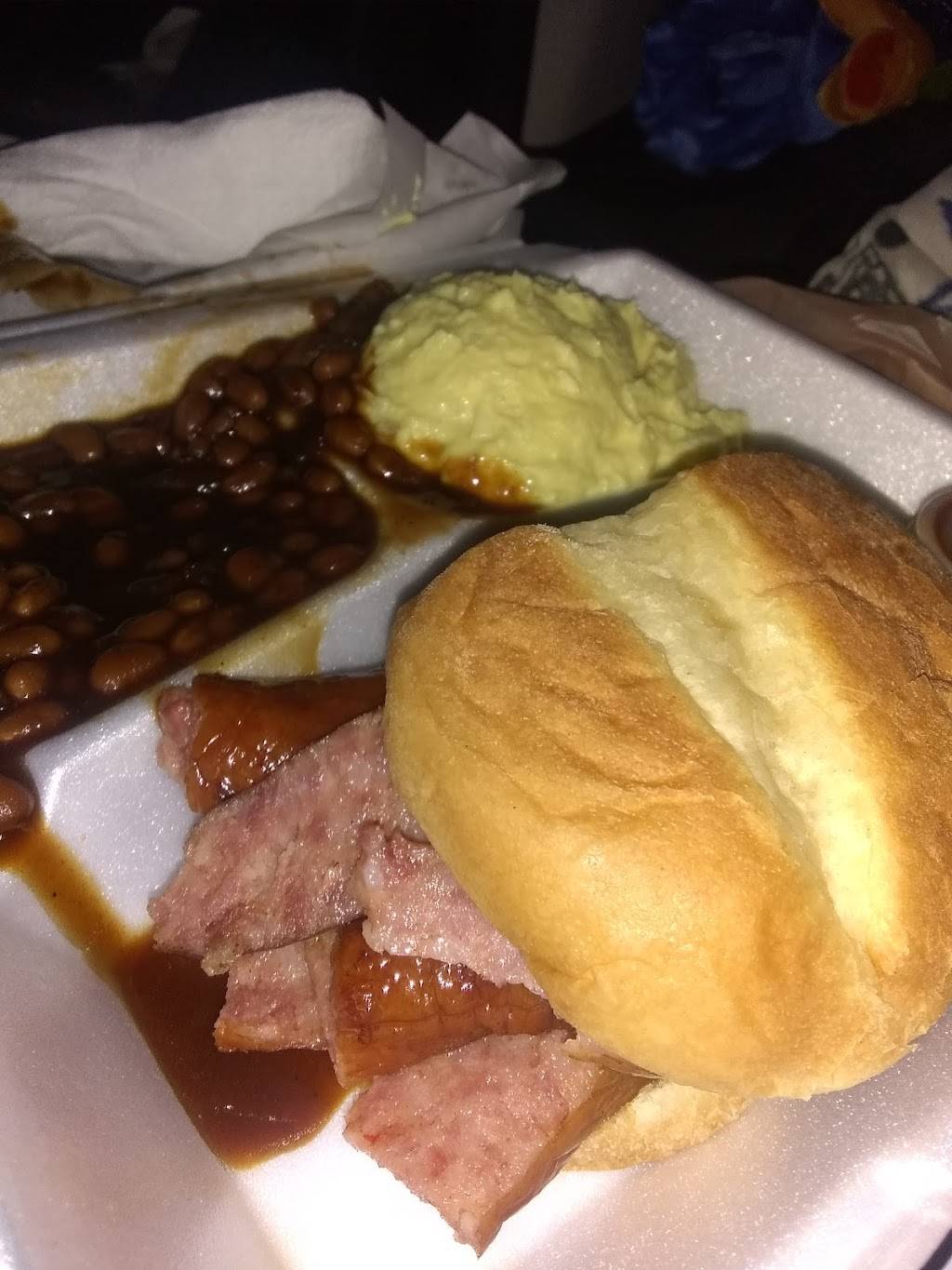 BJ BBQ ON WHEELS | restaurant | 3101 Hollywood Ave, Shreveport, LA 71108, USA | 3188343413 OR +1 318-834-3413