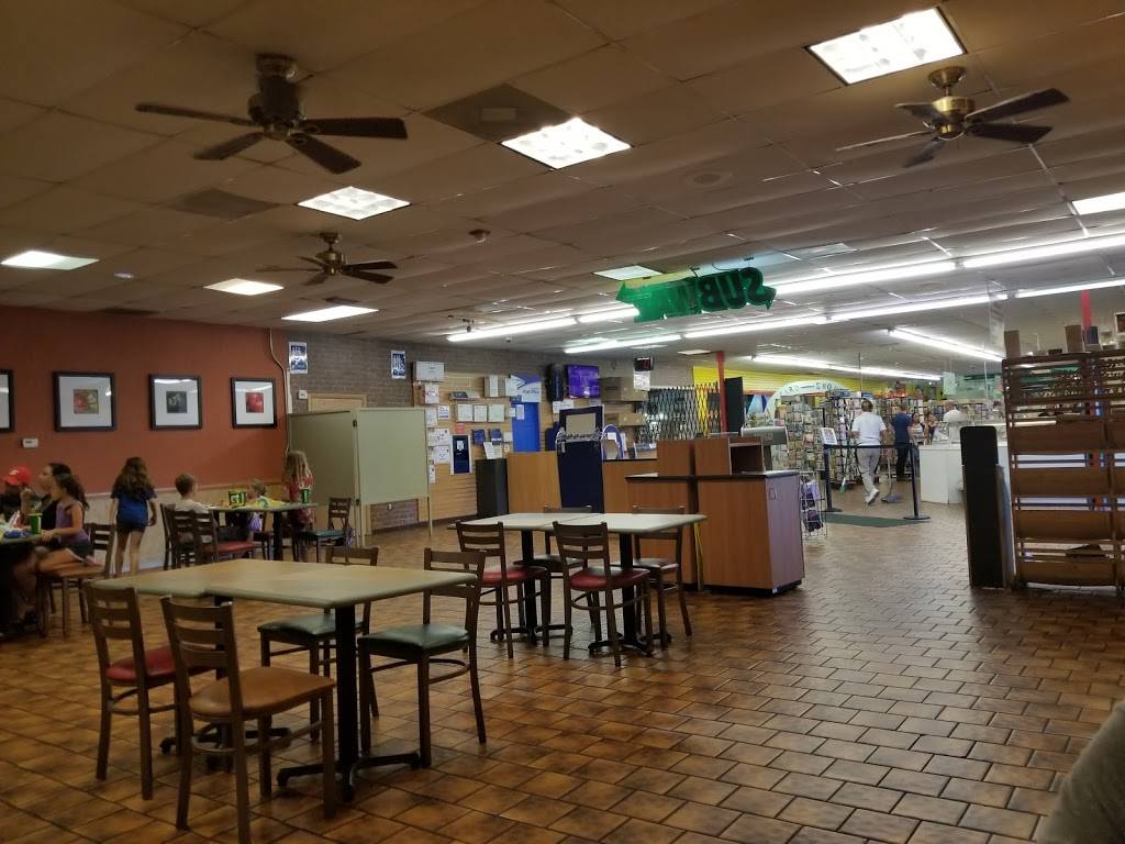 Subway | restaurant | 2787 N Tamiami Trail, North Fort Myers, FL 33903, USA | 2396520650 OR +1 239-652-0650