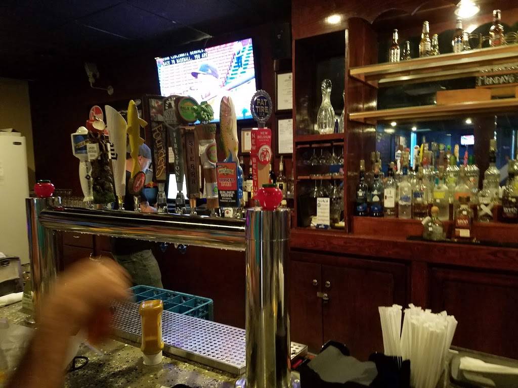 World of Sports | restaurant | 2030 Bill Tuck Hwy, South Boston, VA 24592, USA | 4345722695 OR +1 434-572-2695