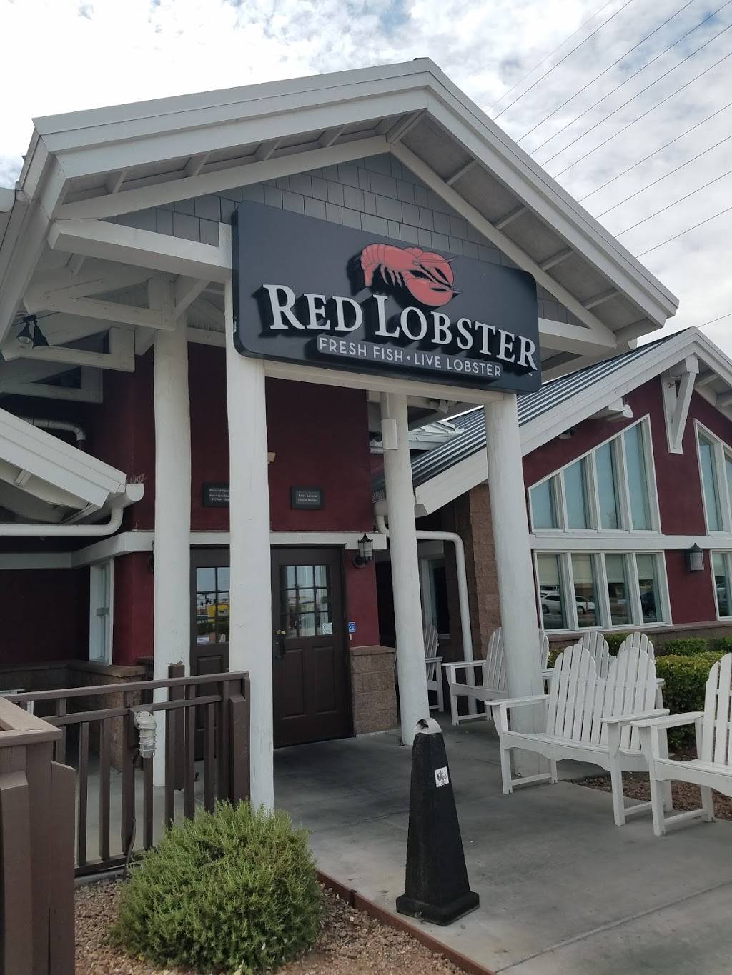 Red Lobster | restaurant | 570 Marks St, Henderson, NV 89014, USA | 7029335307 OR +1 702-933-5307
