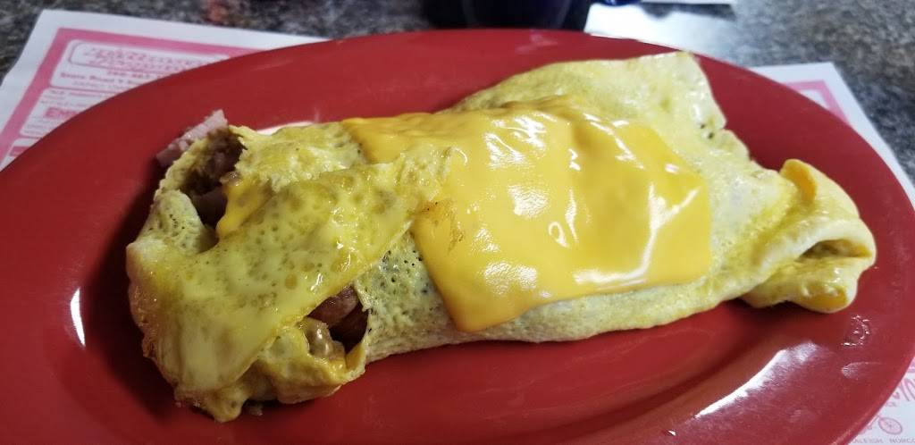 The Gathering Place Restaurant | restaurant | 407 3rd St, Howe, IN 46746, USA | 2605623584 OR +1 260-562-3584