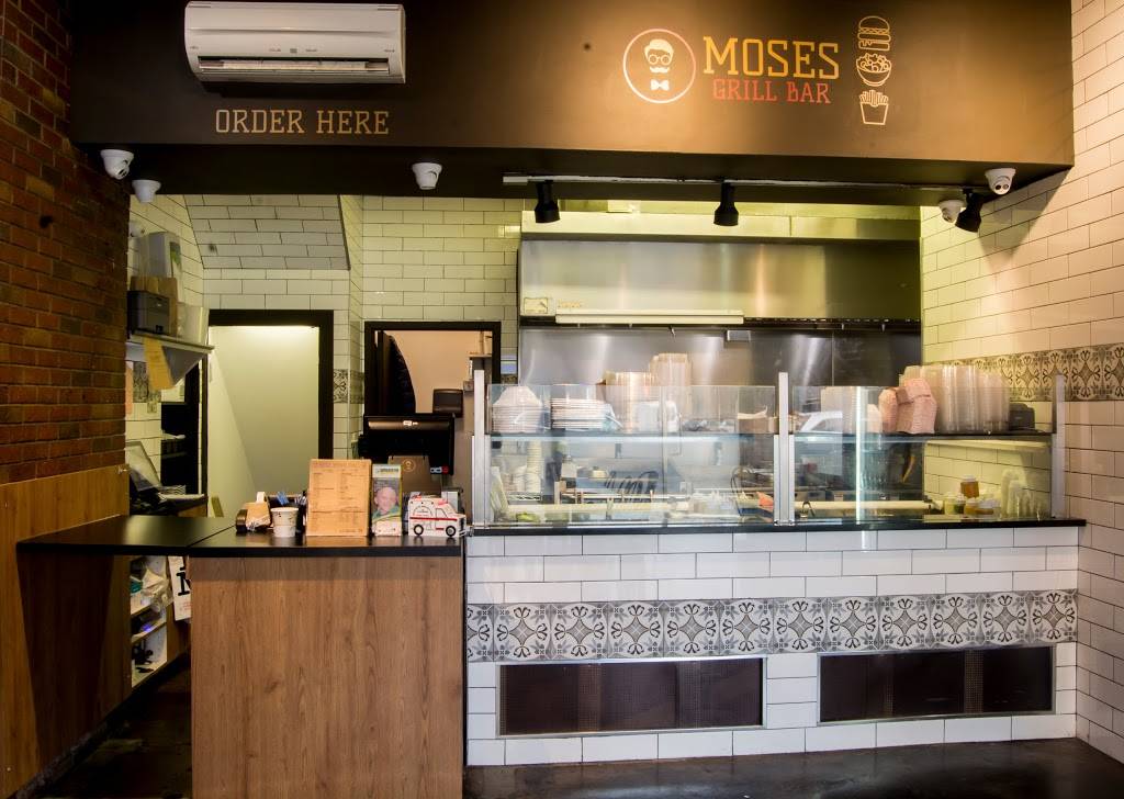 Moses Grill Bar | restaurant | 1022 Avenue P, Brooklyn, NY 11230, USA | 7187584785 OR +1 718-758-4785
