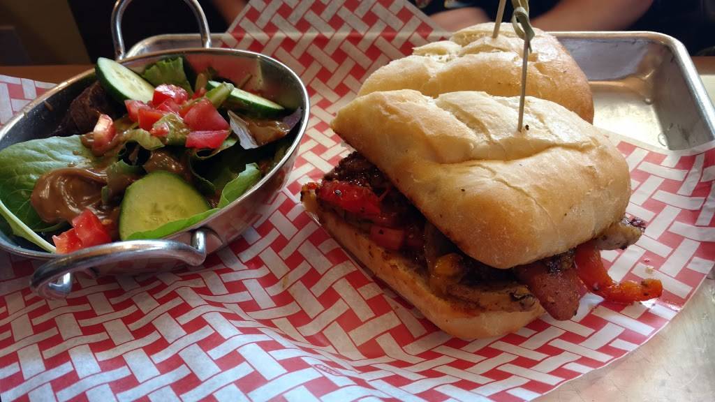 Dukes Plates & Pints | restaurant | 510 La Sierra Dr, Sacramento, CA 95864, USA | 9165148430 OR +1 916-514-8430