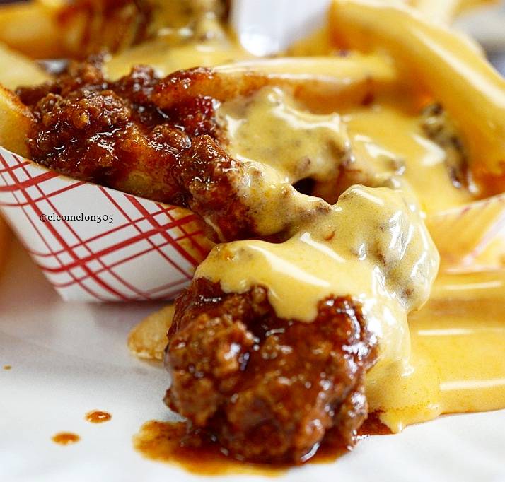 Arbetters Hot Dogs | restaurant | 8747 SW 40th St, Miami, FL 33165, USA | 3052070555 OR +1 305-207-0555