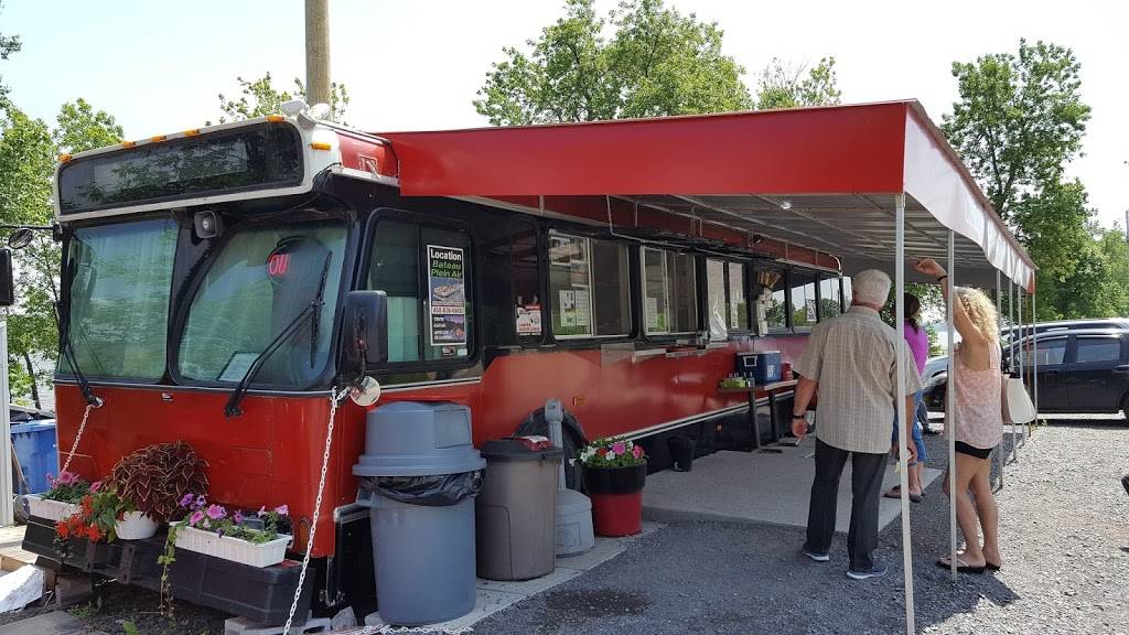 Casse Croute Chez Cocotte | restaurant | 532 Grande Côte E, Lanoraie, QC J0K 1E0, Canada | 4508032476 OR +1 450-803-2476