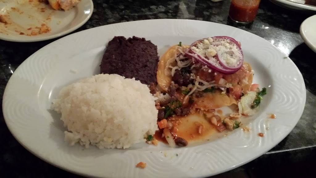 Mi Tierra | restaurant | 585 Moody St, Waltham, MA 02453, USA | 7818945676 OR +1 781-894-5676