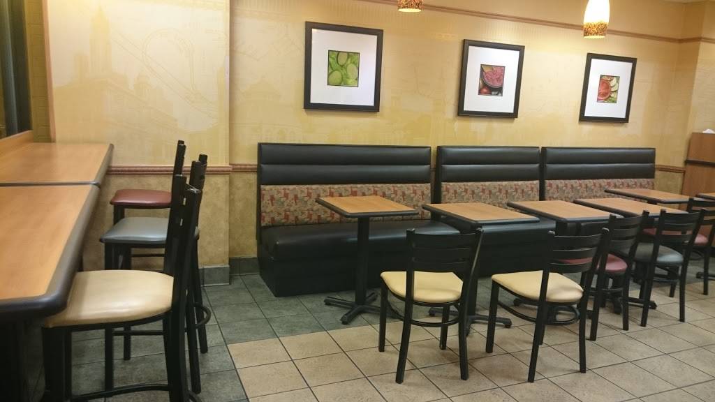 Subway Restaurants | restaurant | 816 N State St, Chicago, IL 60610, USA | 3129445106 OR +1 312-944-5106