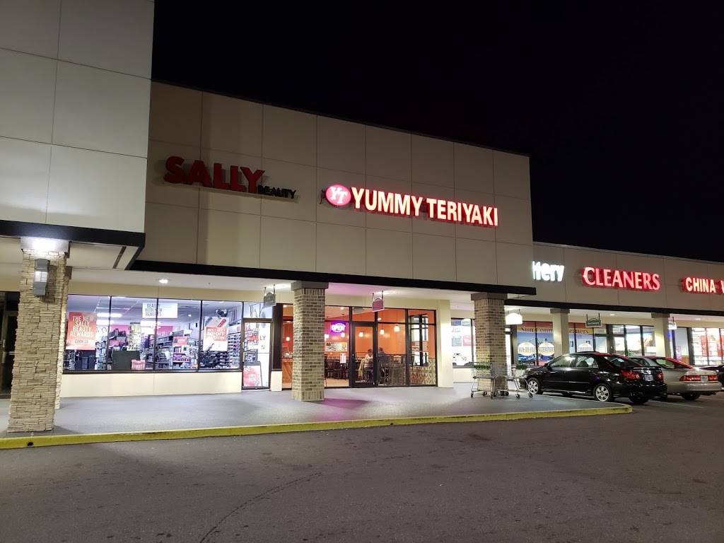 Yummy Teriyaki | restaurant | 5085 34th St S, St. Petersburg, FL 33711, USA | 7278009998 OR +1 727-800-9998