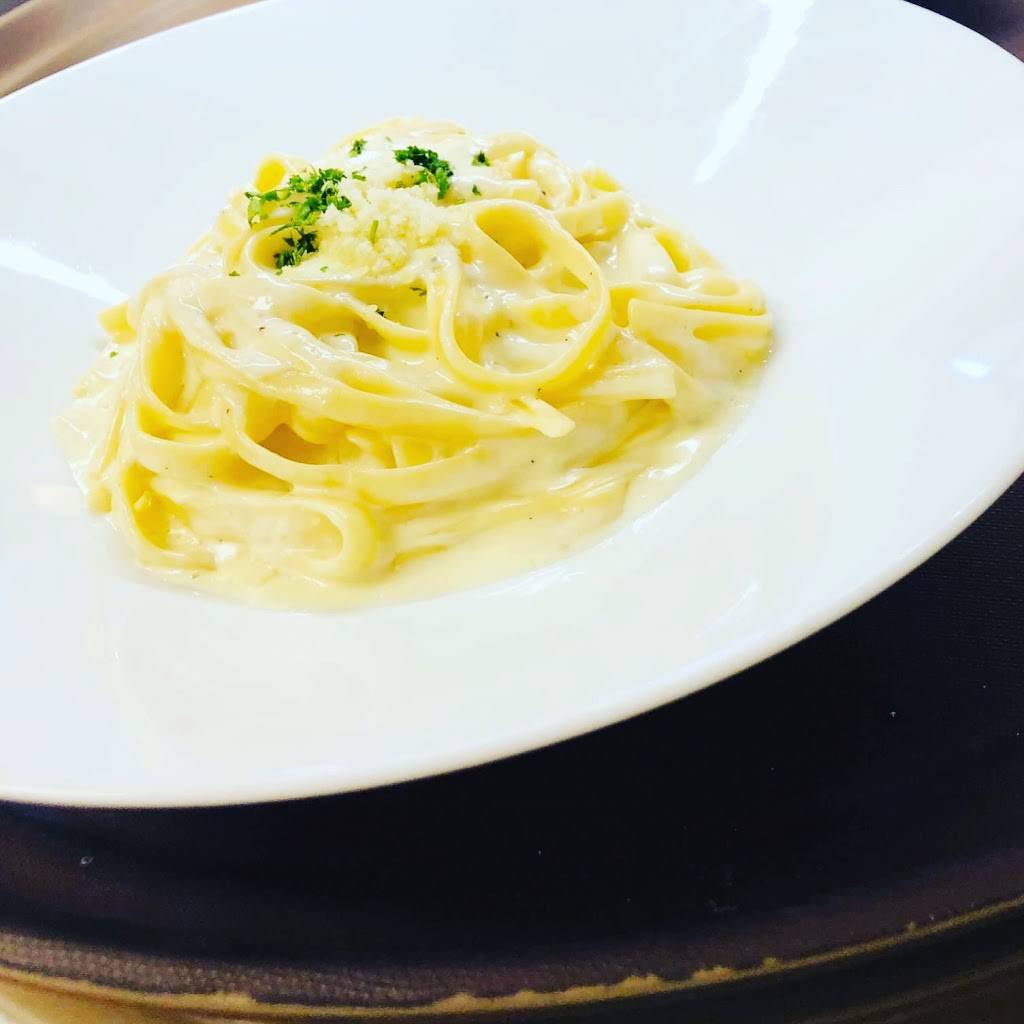 Urbano Kitchen | restaurant | 1261 W Osceola Pkwy, Kissimmee, FL 34741, USA | 7874382906 OR +1 787-438-2906