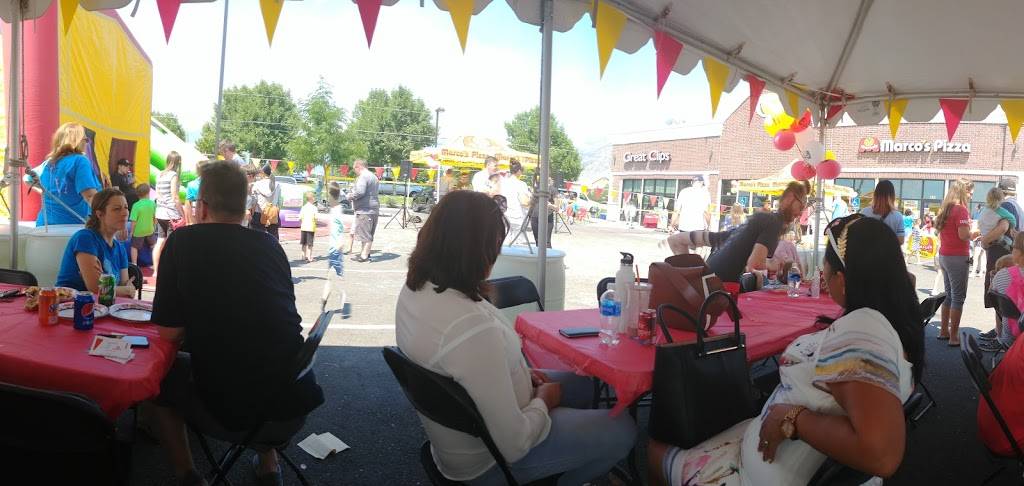 Marcos Pizza | meal delivery | 4723 W Cedar Hills Dr Suite 140, Cedar Hills, UT 84062, USA | 8017630000 OR +1 801-763-0000