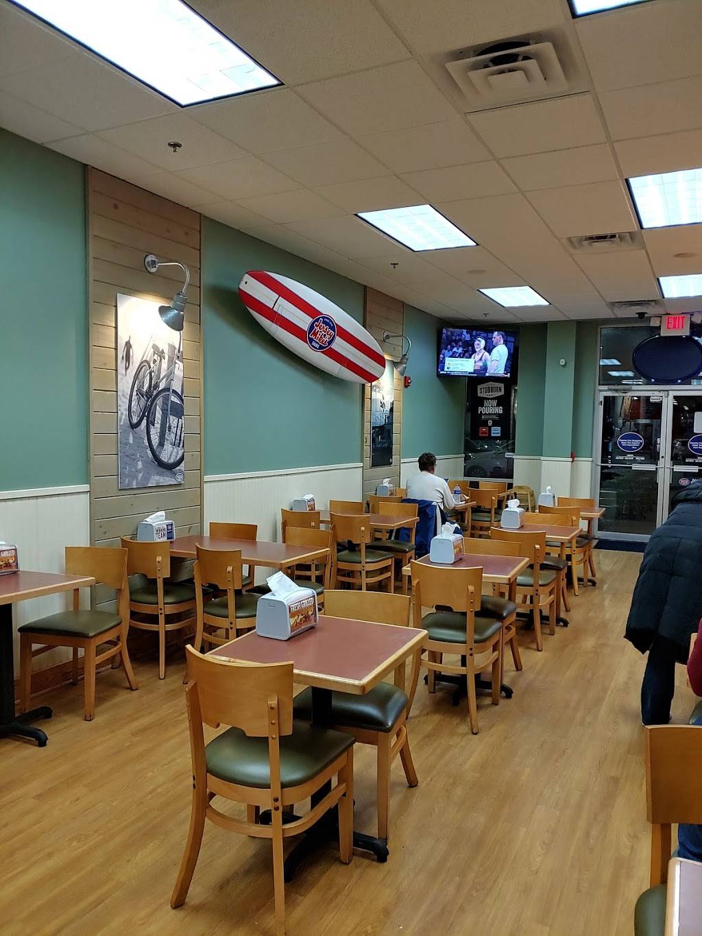 Jersey Mikes Subs | restaurant | 50 NJ-17, East Rutherford, NJ 07073, USA | 2019352088 OR +1 201-935-2088