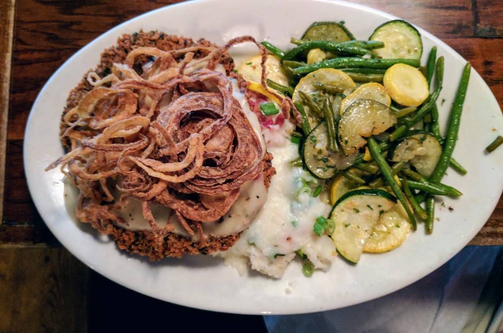 Bricks On Boundary | restaurant | 1422 Boundary St, Beaufort, SC 29902, USA | 8433795232 OR +1 843-379-5232