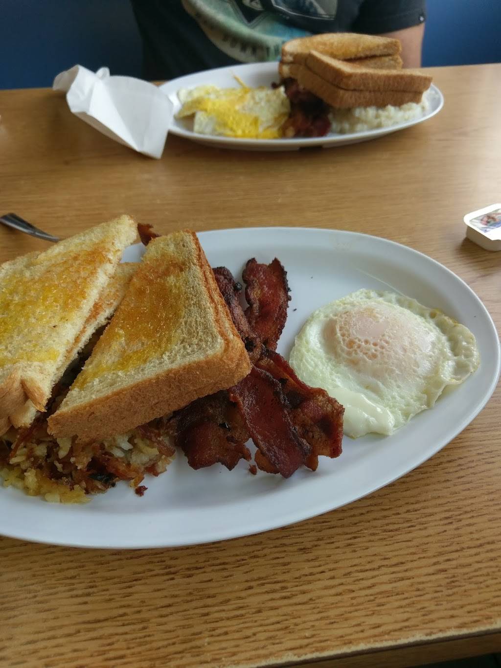 Sherrills Pioneer Restaurant | restaurant | 8363 Carolina Blvd, Clyde, NC 28721, USA | 8286279880 OR +1 828-627-9880