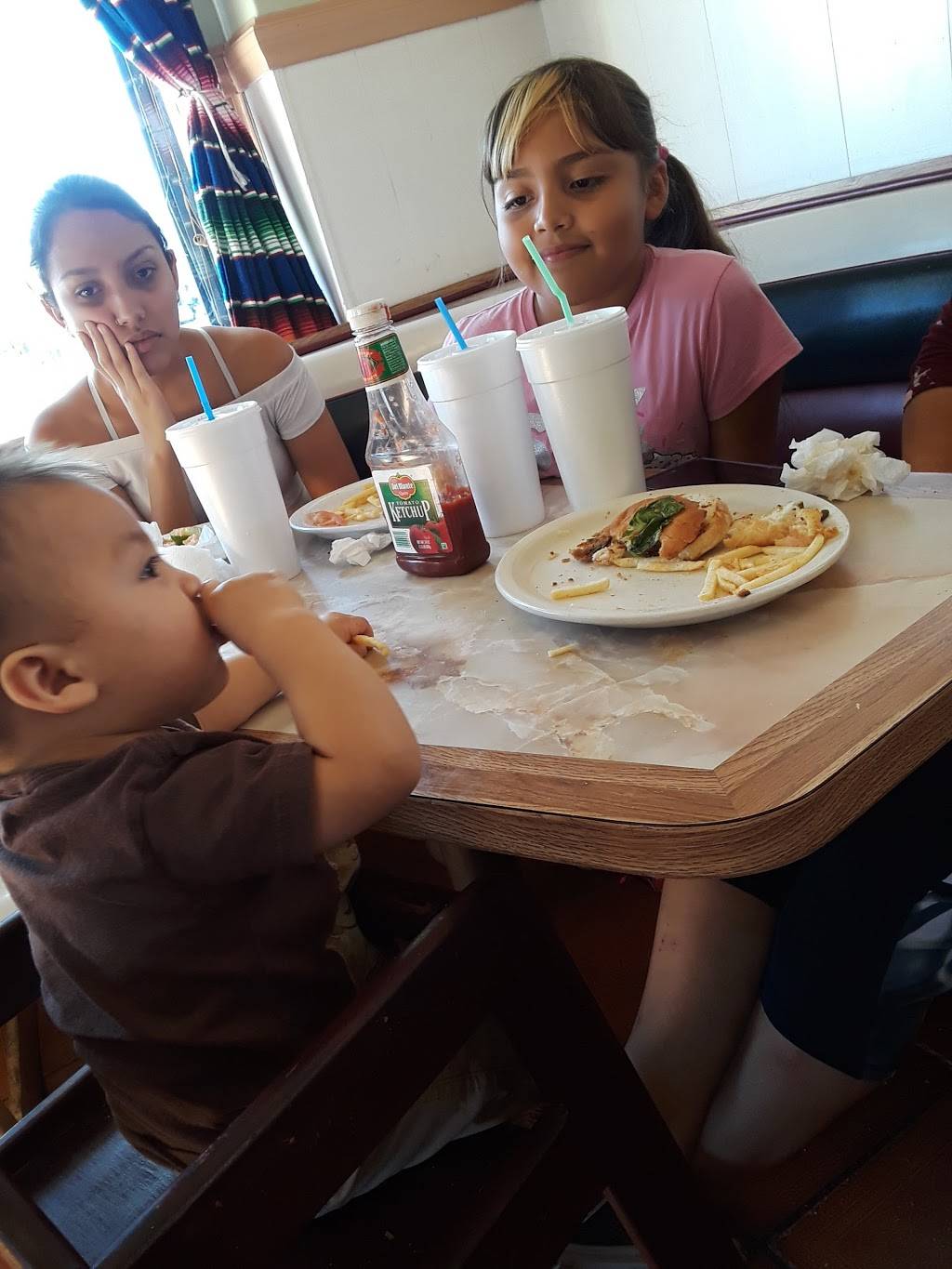 El Cachanilla | restaurant | 652 E Base Line St, San Bernardino, CA 92410, USA | 9093849959 OR +1 909-384-9959