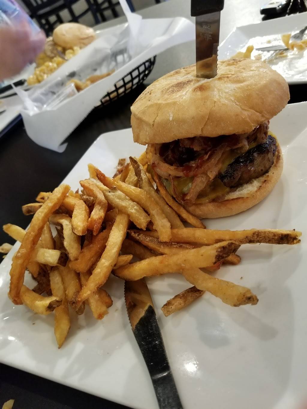 Chug & Grub | restaurant | 13500 NC-50 suite 107, Surf City, NC 28445, USA | 9103290555 OR +1 910-329-0555