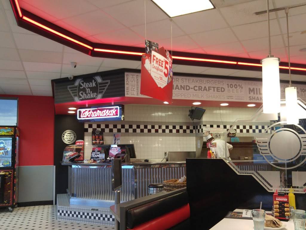 Steak n Shake | restaurant | 861 W Eads Pkwy, Lawrenceburg, IN 47025, USA | 8125394154 OR +1 812-539-4154